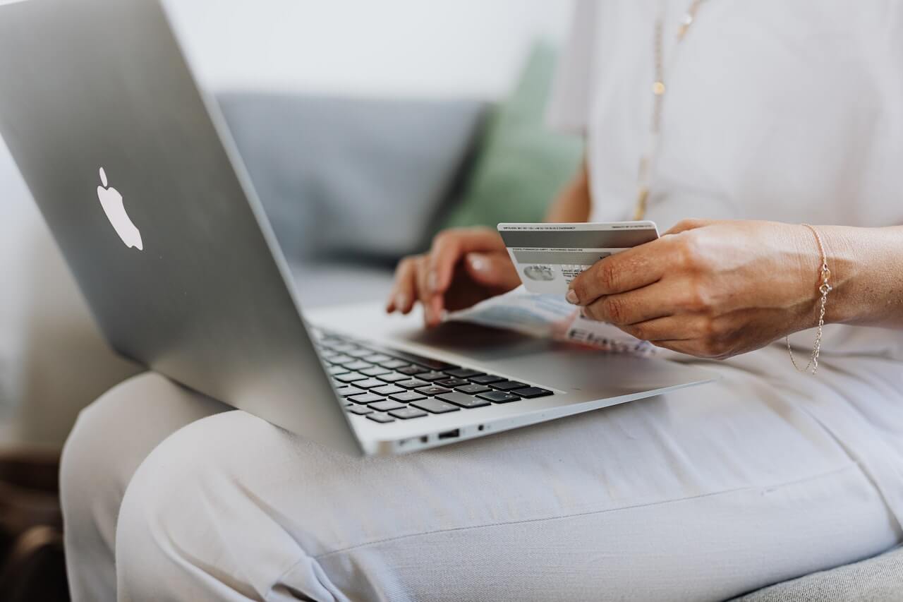 Maximise Your Savings with DiscountCode365: The Ultimate Guide to Online Shopping Discounts