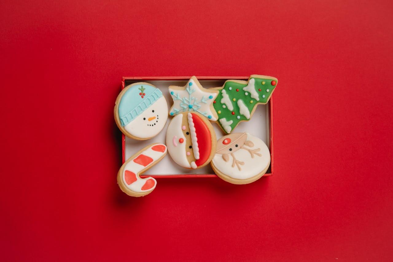 Craft a Magical Christmas Eve Box on a Budget Using DiscountCode365